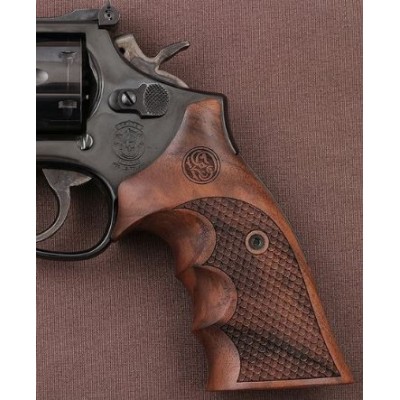 Cacha SW K/L armazon cuadrado abierta lomo madera picada KSD  